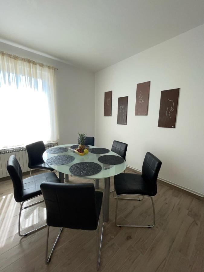 Apartman Varea Ližnjan 外观 照片