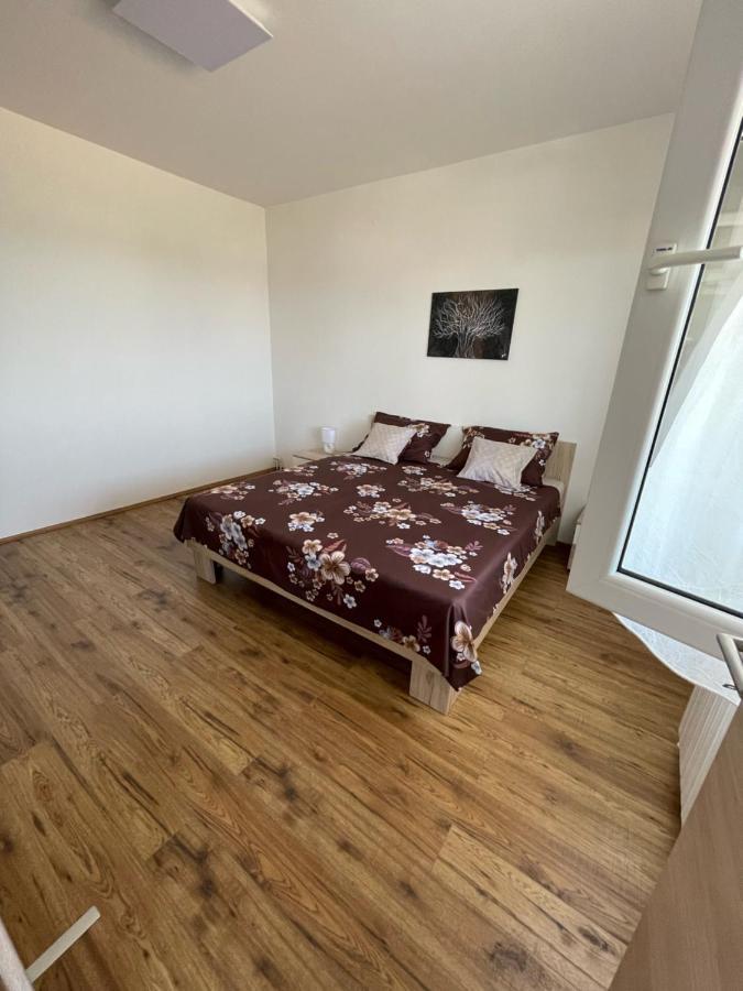 Apartman Varea Ližnjan 外观 照片