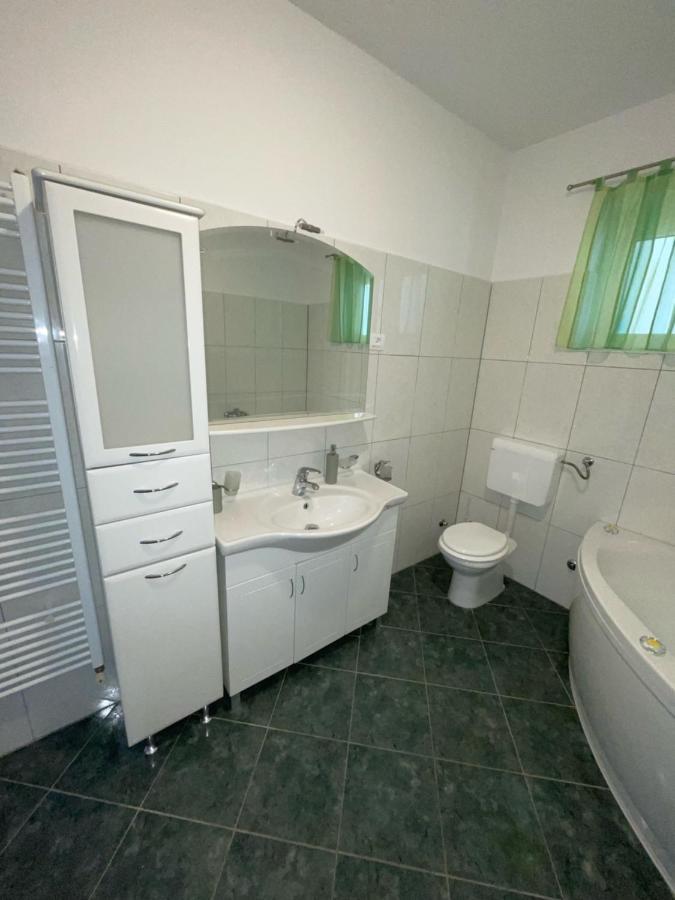Apartman Varea Ližnjan 外观 照片